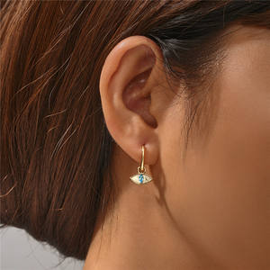 Boucles d'oreilles créoles en argent sterling S925 anti-allergiques, serties de zircone bleue, <span class=keywords><strong>yeux</strong></span> de démon, tendance, vente chaude, pour femmes - Product Image 2