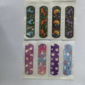 Parches de dibujos animados para las orejas, varios diseños y tamaños, coloridos y bonitos, para el cuidado de heridas y la hemostasia. - Product Image 4