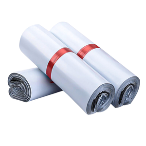 Paquete de 100 Sobres de Polipropileno Grandes y Pequeños, Bolsas de Envío Impermeables para Pequeñas Empresas, Material de Papel Kraft y Burbujas - Product Image 2