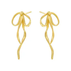 Fashion Jewelry 18k Gold Plated Bow Knot Earring Sweety Customized Bow Shaped Pendant Hoop Earrings for Women