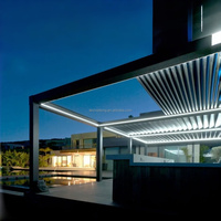 Pérgola Eléctrica Retráctil Inteligente de Aluminio con Luces LED, Sensor de Viento, Techo de Láminas Ajustables y Recubrimiento en Polvo para Jardín y Balcón