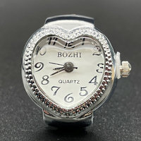 ODM Mode Coeur Montre Anneau Élastique Extensible Quartz Cool Doigt Montre Femmes Hommes En Acier Inoxydable Couple Bijoux