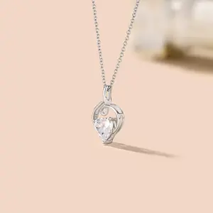 Fashion 925 Sterling Silver Love Heart Necklaces For Women Moissanite Necklaces Pendants Silver Rhodium Plated Jewelry For Women