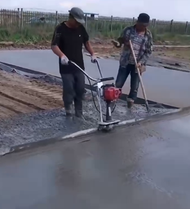 Règle vibrante à essence pour le nivellement des sols en béton, outil de finition de surface, niveleuse vibrante pour ciment - Product Image 3