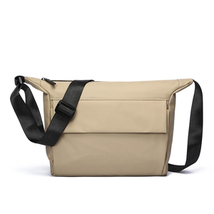 Bolso Bandolera de Hombre de Moda, de Alta Calidad, en Cuero PU Impermeable, con Cierre de Cremallera, Gran Capacidad, para Uso en Exteriores - Product Image 1