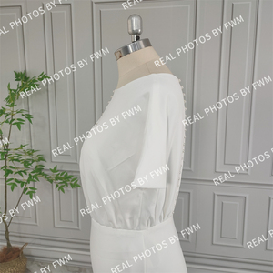 Fotos reales <span class=keywords><strong>de</strong></span> alta calidad Simple cuello barco suave satén vestido <span class=keywords><strong>de</strong></span> <span class=keywords><strong>novia</strong></span> elegante mujer manga corta vestido <span class=keywords><strong>de</strong></span> <span class=keywords><strong>novia</strong></span> con botón <span class=keywords><strong>de</strong></span> perlas - Product Image 6