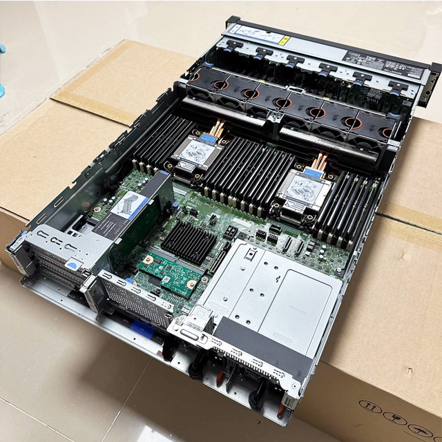 Brand New Intel Xeon Scalable Processor DeepSeek for ThinkSystem SR650 V3 2U Rack Server 32 DDR5 3-Year Warranty in Stock