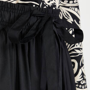 <span class=keywords><strong>กระโปรง</strong></span>เอวสูงสีทึบสำหรับผู้หญิง,<span class=keywords><strong>กระโปรง</strong></span>ยาวคลุ<span class=keywords><strong>ม</strong></span>เข่าทรงเอไลน์ไซส์พิเศษแบบลำลองชายเสื้อ<span class=keywords><strong>ม</strong></span>ีระบายแบบผีเสื้อสไตล์ใหม่ฤดูใบไม้ผลิ - Product Image 6
