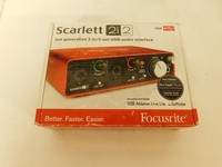 PLC ^^ FOCUSRITE SCARLETT 2I2 2ND GENERATION 2-IN/2-OUT USB AUDIO INTERFACE (LAT26) Warranty Product