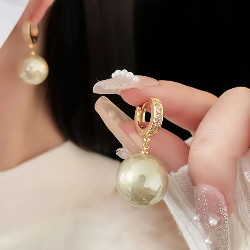 Penjualan Terbaik Korea 18K berlapis emas zirkon mutiara besar menjuntai anting Hoop Hawaii perhiasan untuk wanita mutiara liontin anting-anting