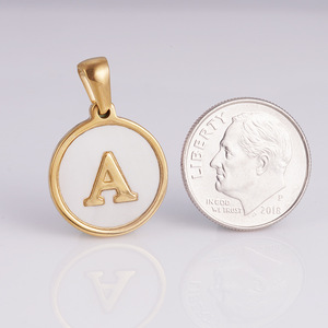 Collar <span class=keywords><strong>de</strong></span> Acero Inoxidable con Colgante Redondo Dorado, Letra Inglesa del Alfabeto, Estilo Europeo Americano, para Mujer, Novedad 2026 - Product Image 2