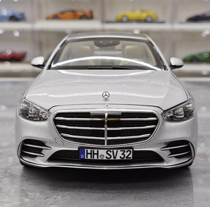 Modèle de <span class=keywords><strong>voiture</strong></span> miniature en alliage d'aluminium <span class=keywords><strong>NOREV</strong></span> Classe S S450 <span class=keywords><strong>1</strong></span>:<span class=keywords><strong>18</strong></span> personnalisé et de collection - Product Image 3