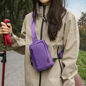 Sac de poitrine bandoulière pour sports de plein air, en nylon tendance, durable, avec fermeture éclair, imperméable, pour voyage, randonnée, course à pied, homme, polyester - Product Image 1