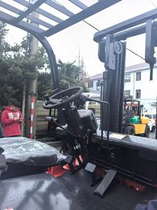 Montacargas Diésel Heli con Capacidad de 5000 kg, Mástil de Tres Etapas, Neumáticos Neumáticos, Uso en Interiores, Operación Sentado, 0-2000 Horas - Product Image 6