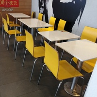 Schnelle Lieferung Günstiger Preis Moderne Fast-Food-Möbelgarnitur Gebogene Holz-Restaurantstühle und Marmortisch