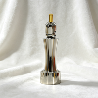 Trophée de vin personnalisé durable en forme de bouteille, gravé, en alliage d'étain sans plomb, sculpture métallique abstraite, marque de spiritueux