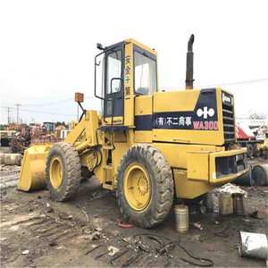 Chargeuse sur pneus Komatsu WA100 Wa300 Wa320 d'occasion en bon état - Product Image 1