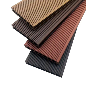 Chịu mài mòn WPC <span class=keywords><strong>decking</strong></span> dập nổi thiết kế Gỗ nhựa <span class=keywords><strong>composite</strong></span> sàn cho vườn vỉa hè hành lang trang trí - Product Image 2