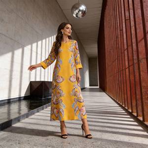 Abaya en polyester imprimé de luxe pour femmes musulmanes, robe élégante sur mesure pour les soirées et les mariages - Product Image 3