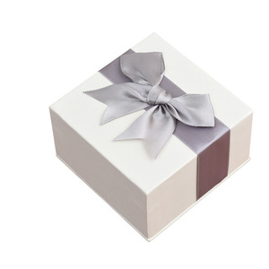 Factory Direct Ins Style Bowknot High-end Jewelry Box Necklace Pendant Ring Jewelry Box Customizable Logo Gift Packaging Accept