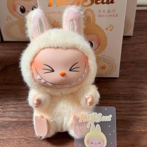 도매 인기 Labubu 좌석 미스터리 블라인드 서프라이즈 상자 인형 Popmart Labubu V2 - Product Image 4