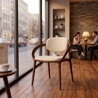 Chaise de salle à manger nordique en bois massif avec accoudoirs courbes, siège et dossier rembourrés en tissu, fauteuil pour salle à manger, hôtel