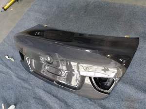 Couvercle de coffre arrière de voiture en Fiber de carbone, modifié de luxe, pour BMW E90 GTS, LCI 2009 — 2011 - Product Image 2