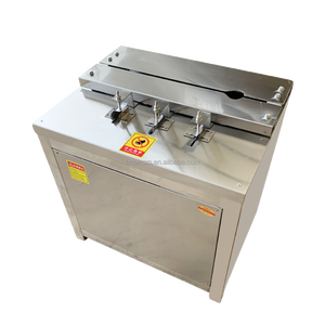 Pieds et pattes de poulet Offre Spéciale Machine à enlever les os Machine à enlever les griffes de poulet Machine à <span class=keywords><strong>d</strong></span>ésosser les pattes de poussin commerciale - Product Image 2