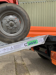 <span class=keywords><strong>Rampe</strong></span> <span class=keywords><strong>de</strong></span> chargement pour remorque/camion ATHY MR-007 4T ultra résistante en aluminium, 3 mètres, inclinaison personnalisable, capacité <span class=keywords><strong>de</strong></span> 3 tonnes, couleur argent - Product Image 5