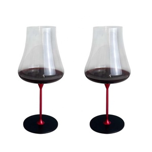 Copa de Vino de Cristal sin Plomo con Fondo Cóncavo Color Borgoña, Tallo de Aluminio, Transparente, Giratoria, Capacidad de 625 ml, Estilo Campestre - Product Image 1