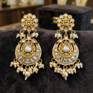 Mayoristas de Joyería de Moda en India, Pendientes de Perlas Antiguas con Baño de Oro Mate 233128 - Product Image 3