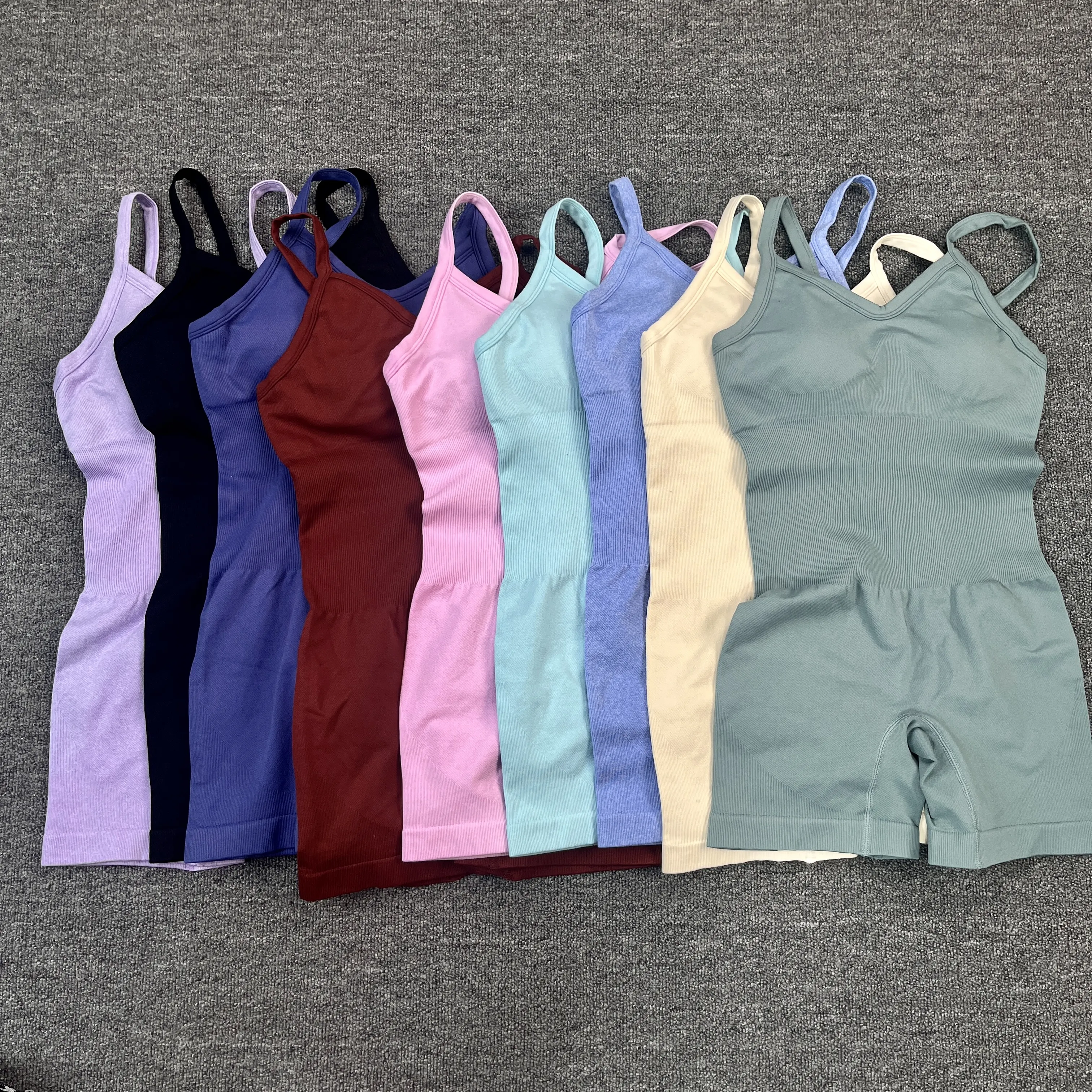 Rts 2023 Nieuwe Naadloze Gebreide Bodysuit Voor Dames Sport En Fitness Yoga Kleding Hoge Taille En Heup Lift Jumpsuits