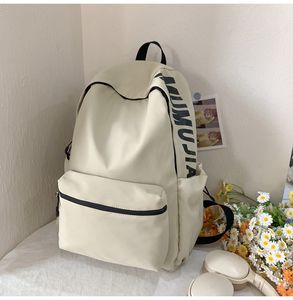 <span class=keywords><strong>Zaino</strong></span> Impermeabile alla Moda con Chiusura a Cerniera, Design Minimalista, Leggero e Spazioso per Pendolarismo, Viaggi e Uso Quotidiano - Product Image 6