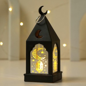 Nueva Lámpara Marroquí Dorada con Diseño de Luna y Estrella, Portavelas Árabe para Decoración de Mesa en Ramadán y Festividades - Product Image 6