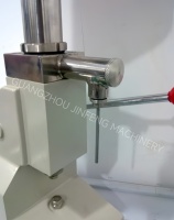 Machine de remplissage de laboratoire de remplissage manuel facile à utiliser pour le lait liquide de sauce à confiture de dents de miel
