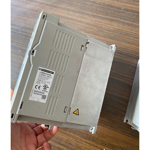 LXM05CD22N4 2.2KW Variateur Lexium 05 LXM05CD22N4 LXM05CD22N4 2.2KW Variateur Lexium 05 LXM05CD22N4 - Product Image 2