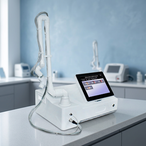 Máquina de Láser Fraccional de CO2 con Tubo de RF para Rejuvenecimiento de la Piel, Eliminación de Estrías, Tensado Vaginal, Láser Fraccional de CO2 para Uso en Salón - Product Image 1