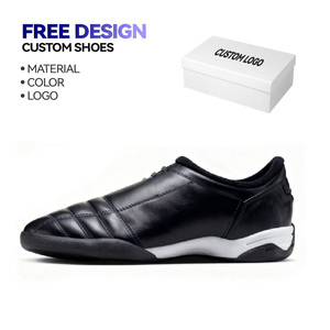 Chaussures de football noires personnalisables de haute qualité avec logo/taille personnalisés, <span class=keywords><strong>crampons</strong></span> de football pour l'entraînement avec matériau en caoutchouc - Product Image 1