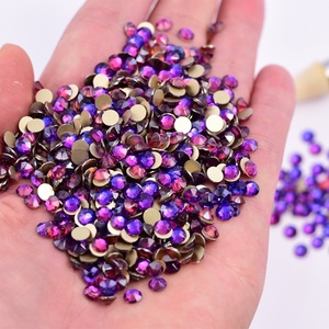 Strass en verre à dos plat, cristal SS20, velours violet, 16 facettes, haute qualité, nouvelle collection, pour nail art et bijoux, de l'usine Oleeya - Product Image 4
