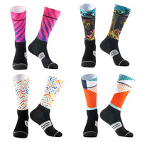 Nouveau Fournisseur Haute Qualité Sport Compression Impression Personnalisée logo Antidérapant Sport Extérieur Course Cyclisme Chaussettes