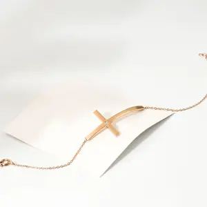 Mode Kreuz Rose Gold Edelstahl-Armband Großhandel Damenarmbänder