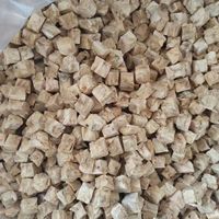 Ikan Salmon Beku Kering Bentuk Kubus, Tinggi Protein, Camilan Hewan Peliharaan, Makanan Anjing Kucing, Bebas Biji-bijian, Grosir, Pasokan Massal OEM
