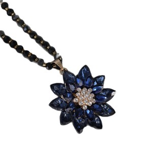 Venta al por mayor <span class=keywords><strong>de</strong></span> invierno para niños Vintage chapado en oro aleación flor cuentas <span class=keywords><strong>de</strong></span> cristal suéter collar budismo varios Joker alto sentido - Product Image 5