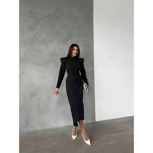 Robe à détail sur l'épaule - Noir - Product Image 2