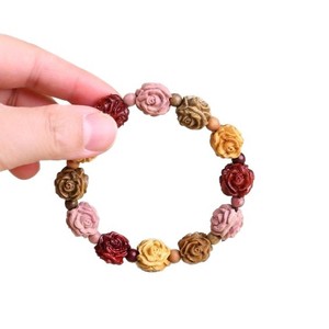 สร้อยข้อมือรูปดอกกุหลาบสี่ฤดูสามด้าน ทำจากไม้คาชิวากิ สำหรับทุกเพศ ใส่ได้ทุกวัน ของสะสม เครื่องประดับ - Product Image 5