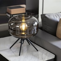 Nouveau design lampe de bureau pour la décoration intérieure lampe de table en verre bleu mini lampe de bureau italienne en verre moderne led nordique