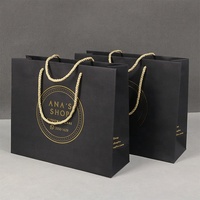 Sac en papier blanc de luxe pour emballage de bijoux de boutique de cosmétiques avec logo de marque personnalisé