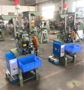 Otomatik <span class=keywords><strong>Snap</strong></span> düğmesi perçin yapma montaj makinesi otomatik - Product Image 5