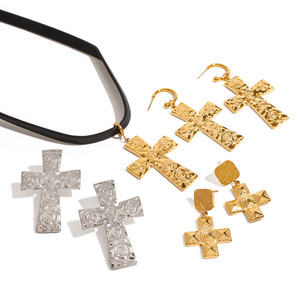 Collana con Ciondolo a Croce in Acciaio Inossidabile JoJo per Donna, Anniversario, Selezionata con Cura, OEM/ODM, Catena con Pietre Naturali, Colore Oro - Product Image 6