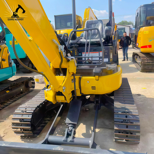 Machine à rayon compact avec balancement de queue nul et excellente performance de nivellement Komatsu PC35MR Excavatrices d'occasion - Product Image 4
